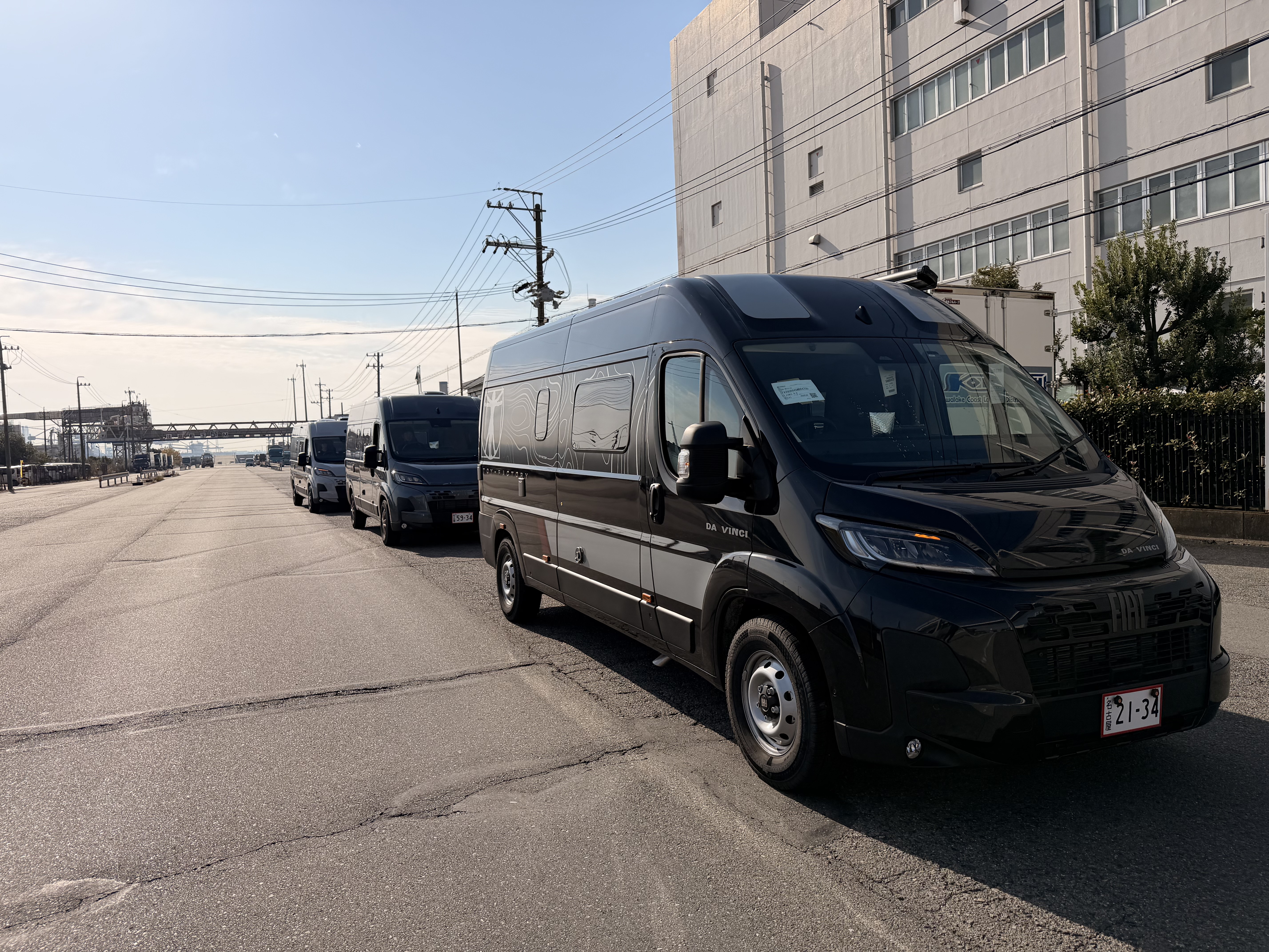 キャンピングカー3台回送中